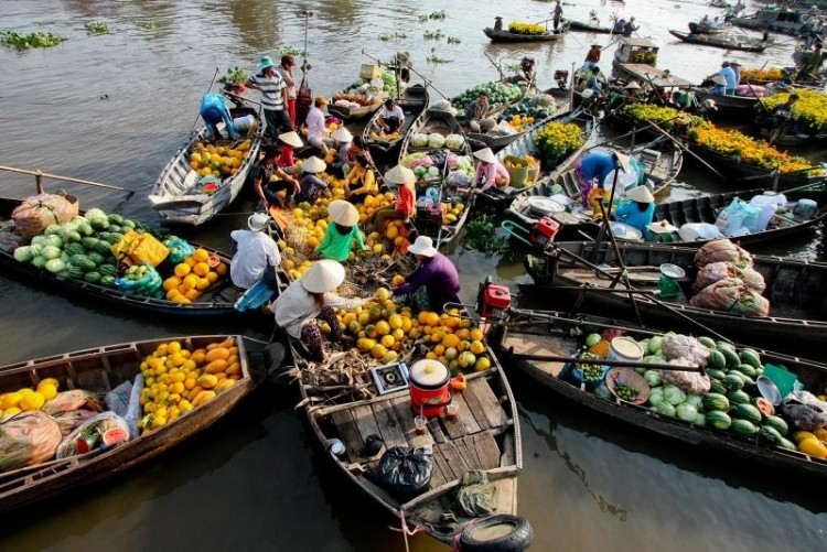 Chợ nổi Cà Mau