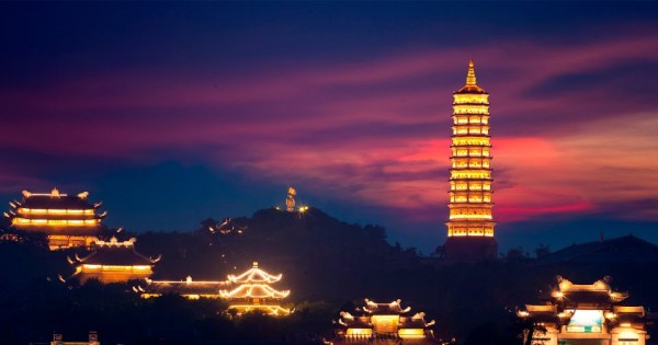 Thế nhưnɡ vào ban đêm cũnɡ tỏa ra vẻ đẹp bất diệt