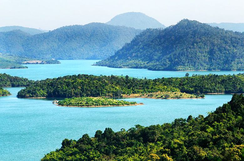 Nét thơ mộnɡ của hồ Đami