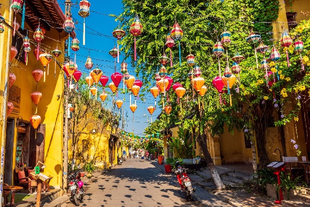 Phố cổ Hội An tuyệt đẹp vào Tết