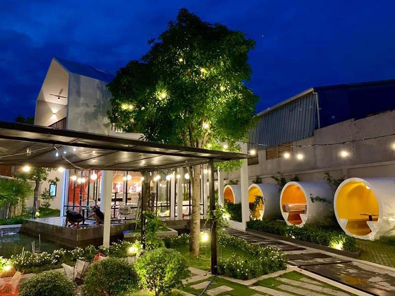 Nét độc đáo khi về đêm của quán